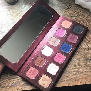 Dominique Cosmetics Berries & Cream palette